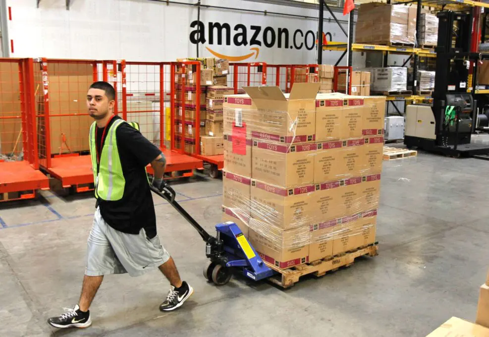 “CORRAM DO DBA DA AMAZON, POIS ATRASAM A COLETA E A CULPA É SUA”