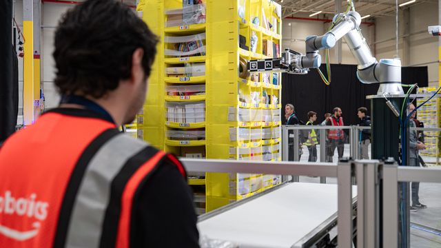i1004273 Automação Amazon: Gigante Intensifica Investimento Estratégico para Dominar a Logística Global