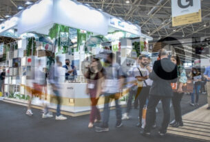 Maximize sua Experiência no Fórum E-Commerce 2025 com a Presença da Amazon