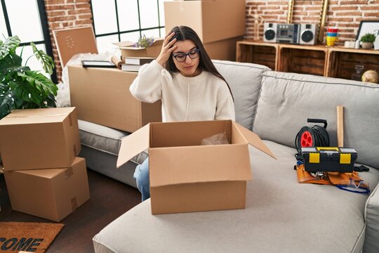 360_F_499592103_2bvNLjnw9CkH1j0Lld2OPhMdrZXr7kTI 5 Erros no E-commerce que Fazem Empreendedores Perderem Dinheiro