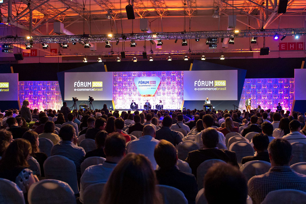 Auditorio-principal-Forum-2016-26-e-27-07-2016-DSC4539-scaled-1 Fórum E-Commerce Brasil 2025: Conheça os Principais Participantes do Maior Evento de Varejo Online