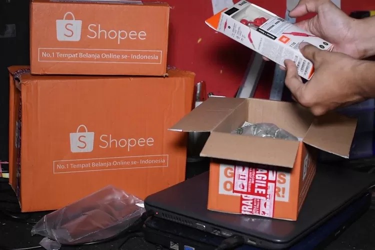 Imagem-do-WhatsApp-de-2025-07-23-as-13.30.53_a62fbd67 Shopee é a Plataforma de E-commerce Mais Usada nas Favelas Brasileiras