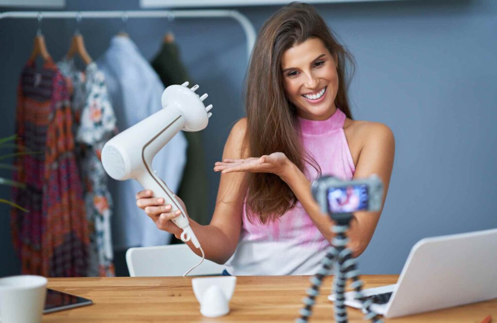 Quais-os-beneficios-de-utilizar-influenciadores-digitais-em-seu-E-commerce-1024x666 Influenciadores digitais no e-commerce impulsionam vendas, aponta pesquisa recente