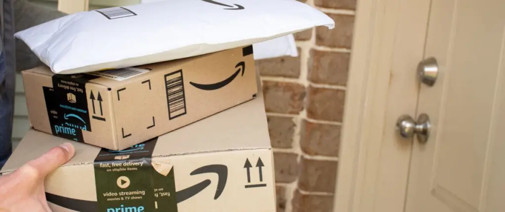 iStock-1281630138_w2swgey.2e16d0ba.fill-1440x605-1-1024x430 Self-Delivery da Amazon Chega ao Brasil: Saiba Como Funciona