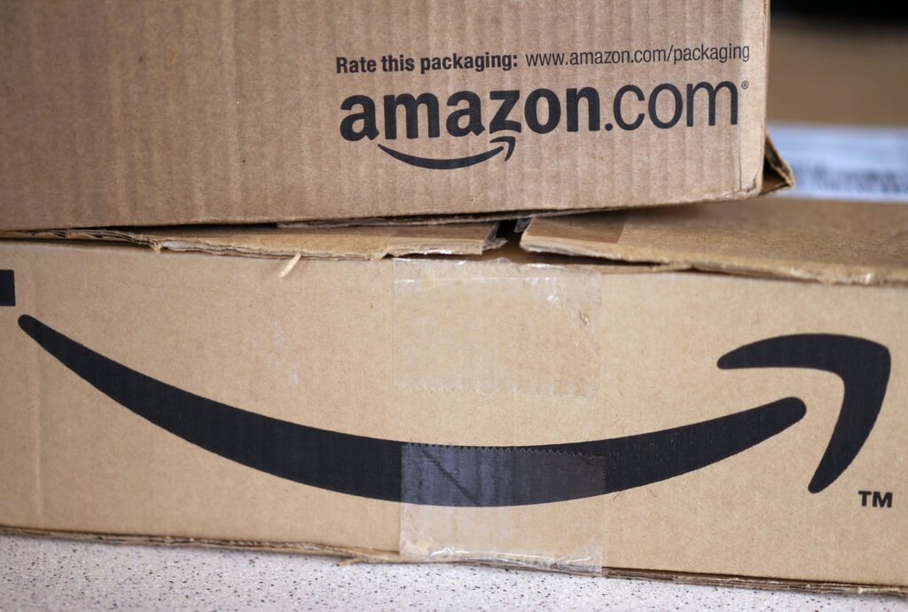 1008-amazon-1024x690 Golpe da Encomenda: Amazon investiga golpe com vazamento de dados e rastreios reais