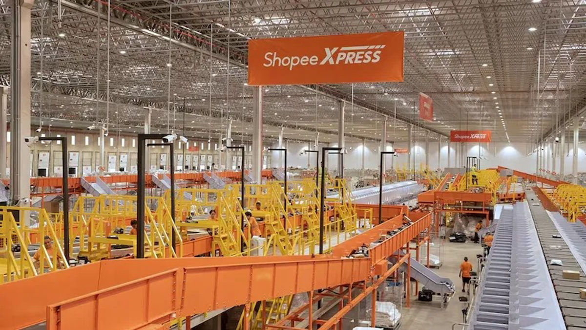 Shopee inaugura terceiro centro logístico