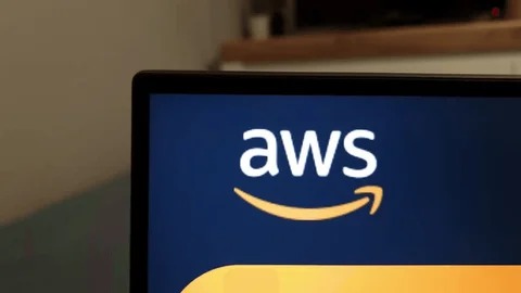 Imagem-do-WhatsApp-de-2025-08-06-as-15.18.10_03243cd8 Amazon leva modelos de IA da OpenAI para sua nuvem e acirra disputa com a Microsoft