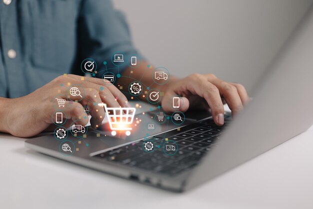 concept-online-purchasing-ecommerce-using-laptop-computer-credit-card-with-delivery-vehicle-as-final-product_27634-1403 Como foi o Dia dos Pais 2025 no e-commerce brasileiro: crescimento e tendências