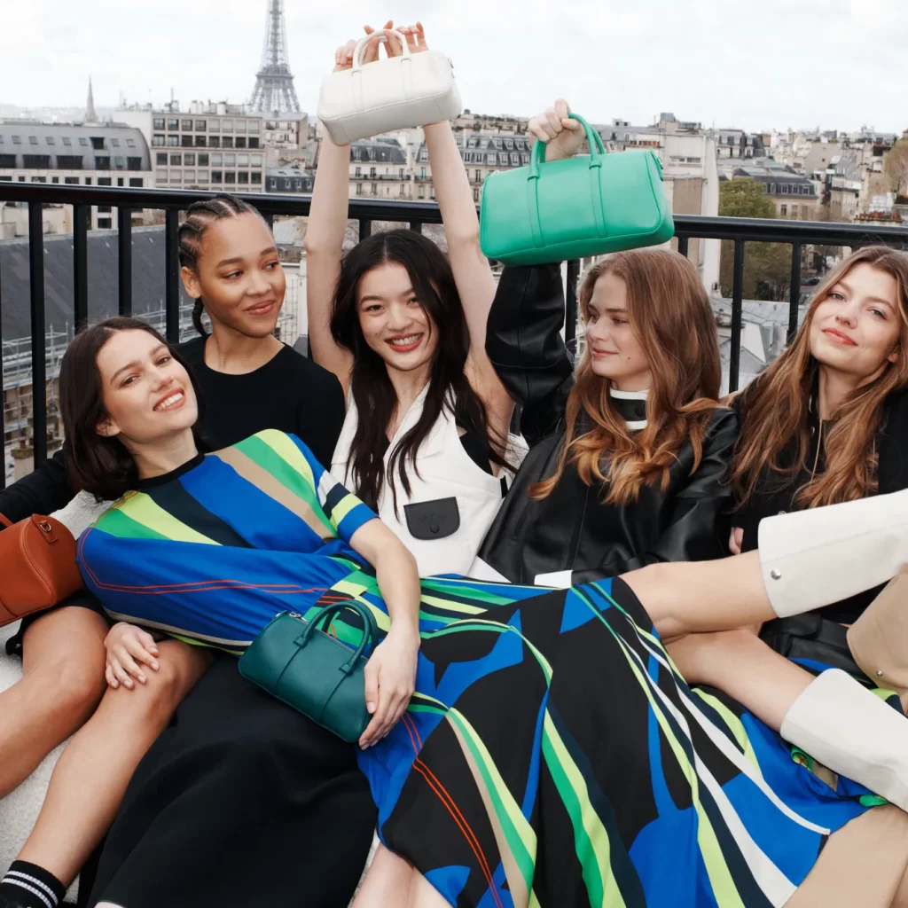 Longchamp-Daylong_2-1024x1024 Os Obstáculos que Seguram o Mercado de Luxo Online no Brasil