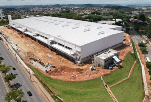 galpão logístico Shopee Contagem