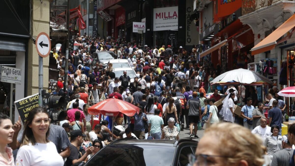 consumidores de marketplaces classe C