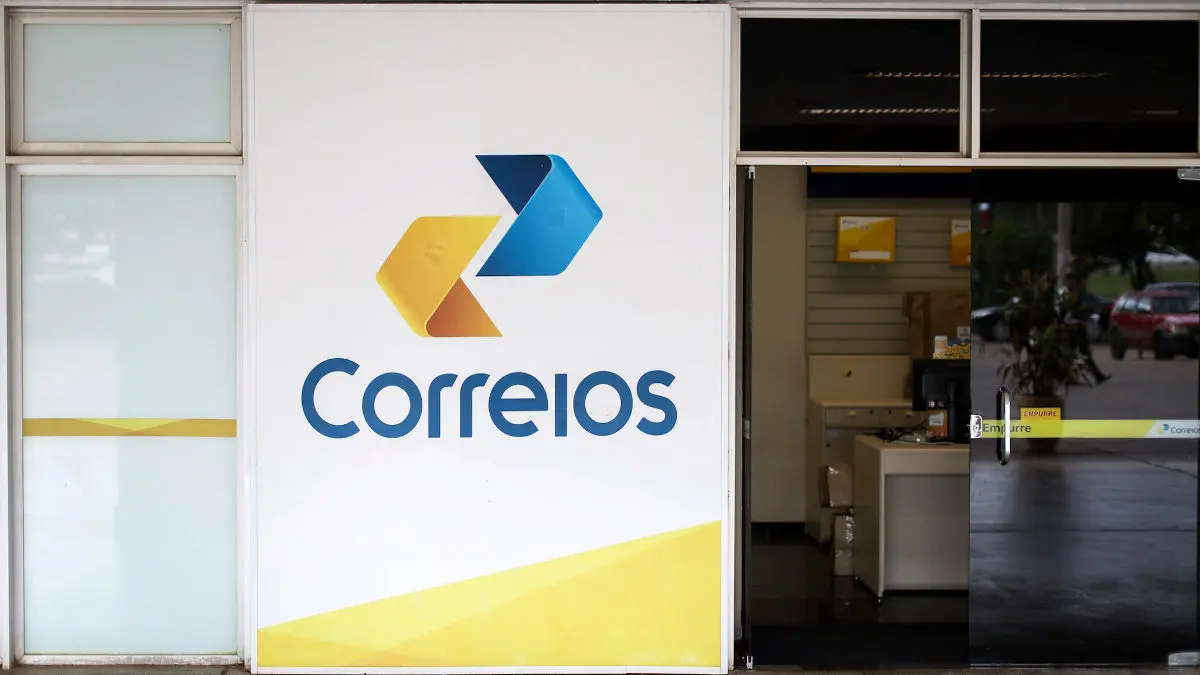 Fim de Benefícios, Calotes e Crise: Correios Ruma à Greve Nacional