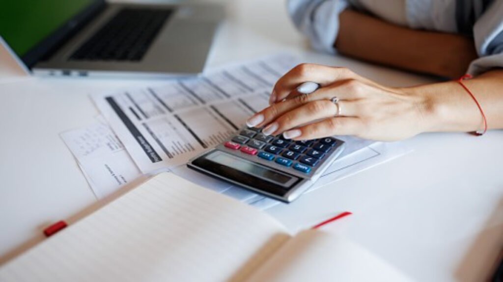 imresizer-istockphoto-1409423331-170667a-1024x576 Split payment lidera nova era do e-commerce: Mercado Livre, Shopee e Amazon apertam regras e impactam lojistas