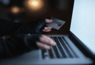 Devoluções falsas no e-commerce