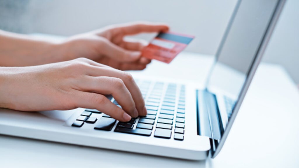 imresizer-istockphoto-508218672-170667a-1024x576 Fraude no Dia das Mães cresce e chega a 5 golpes por minuto no e-commerce brasileiro