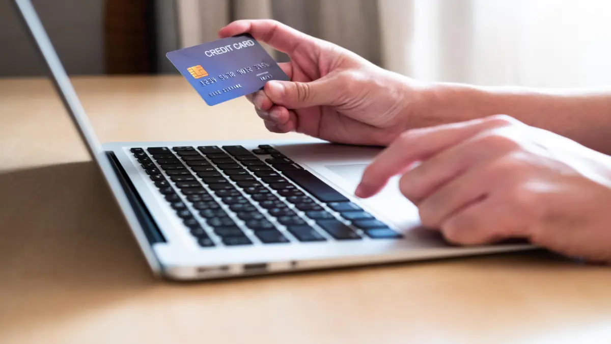 Golpes em compras online crescem 15% com criminosos aplicando fraudes de baixo valor